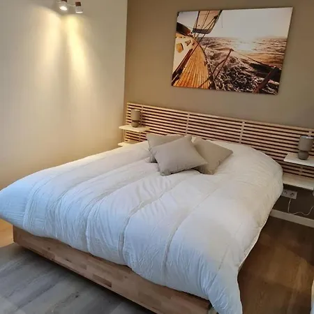 Le Voilier * Trouville-sur-Mer