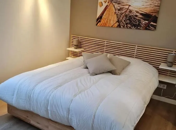 Le Voilier * Trouville-sur-Mer